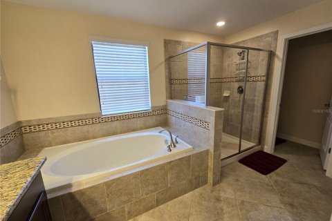 House in Davenport, Florida 5 bedrooms, 264.03 sq.m. № 1564844 - photo 28
