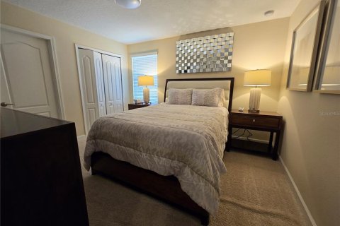 House in Davenport, Florida 5 bedrooms, 264.03 sq.m. № 1564844 - photo 24