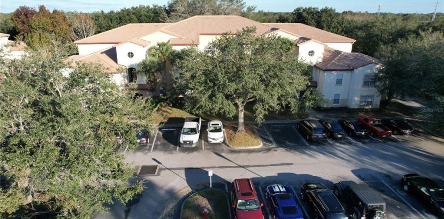 Condominio en Altamonte Springs, Florida, 2 dormitorios № 2234078