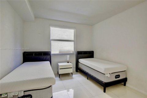 Condo in Sunny Isles Beach, Florida, 2 bedrooms  № 1807652 - photo 10