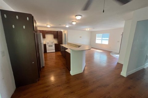 House in Inverness, Florida 2 bedrooms, 137.12 sq.m. № 1419444 - photo 19
