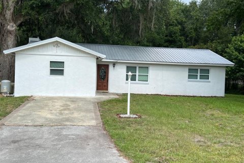 House in Inverness, Florida 2 bedrooms, 137.12 sq.m. № 1419444 - photo 2
