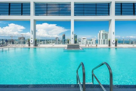 Снять в аренду кондоминиум в Майами, Флорида 1 спальня, 41.43м2, № 2024517 - фото 27