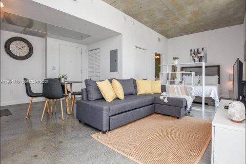 Снять в аренду кондоминиум в Майами, Флорида 1 спальня, 41.43м2, № 2024517 - фото 19