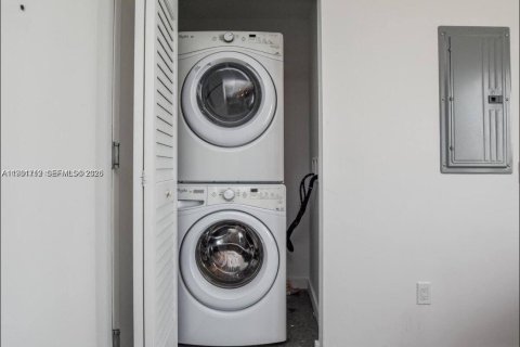 Снять в аренду кондоминиум в Майами, Флорида 1 спальня, 41.43м2, № 2024517 - фото 14