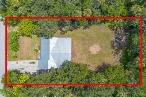 House in New Smyrna Beach, Florida 3 bedrooms, 178.28 sq.m. № 1854371 - photo 18
