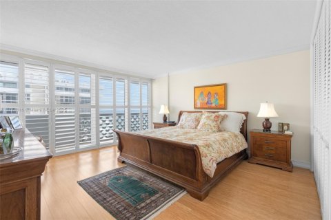 Condo in Boca Raton, Florida, 2 bedrooms  № 1868385 - photo 14