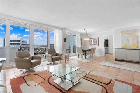 Condo in Boca Raton, Florida, 2 bedrooms  № 1868385 - photo 12