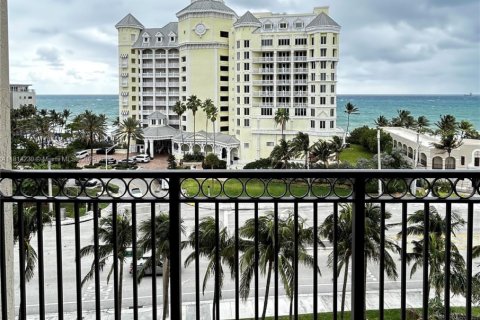 Condo in Fort Lauderdale, Florida, 3 bedrooms  № 1763101 - photo 1