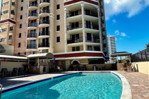 Condo in Fort Lauderdale, Florida, 3 bedrooms  № 1763101 - photo 6