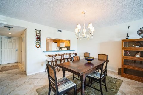 Condo in Palmetto, Florida, 2 bedrooms  № 1527859 - photo 5