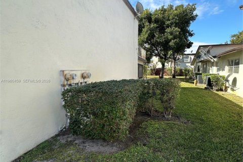 Touwnhouse à vendre à Pompano Beach, Floride: 2 chambres, 97.92 m2 № 2021862 - photo 26