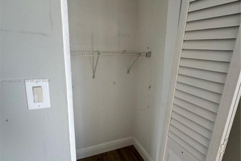 Touwnhouse à vendre à Pompano Beach, Floride: 2 chambres, 97.92 m2 № 2021862 - photo 16