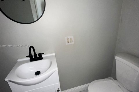 Touwnhouse à vendre à Pompano Beach, Floride: 2 chambres, 97.92 m2 № 2021862 - photo 8