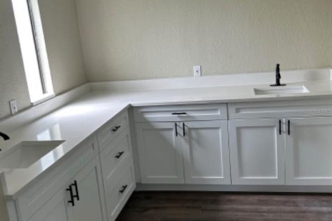 Appartement à louer à Zephyrhills, Floride: 2 chambres, 134.71 m2 № 1724081 - photo 10