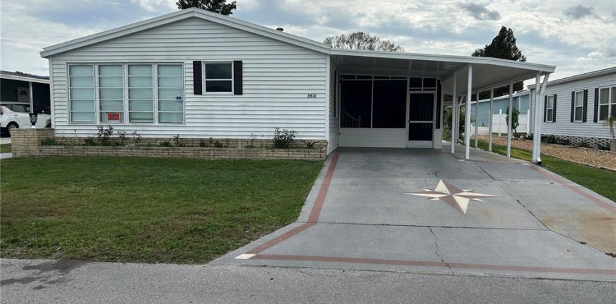 Appartement à Zephyrhills, Floride 2 chambres, 134.71 m2 № 1724081