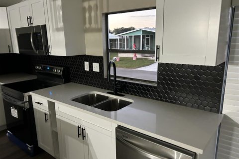 Appartement à louer à Zephyrhills, Floride: 2 chambres, 134.71 m2 № 1724081 - photo 3