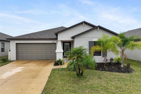 Casa en venta en Lakeland, Florida, 3 dormitorios, 144.18 m2 № 1826115 - foto 1