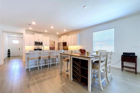 Villa ou maison à vendre à Wimauma, Floride: 3 chambres, 197.7 m2 № 2297269 - photo 4