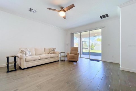 Villa ou maison à vendre à Wimauma, Floride: 3 chambres, 197.7 m2 № 2297269 - photo 10