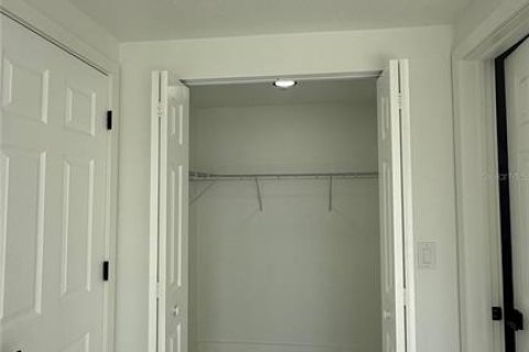 Villa ou maison à vendre à Tampa, Floride: 4 chambres, 136.75 m2 № 2429345 - photo 12