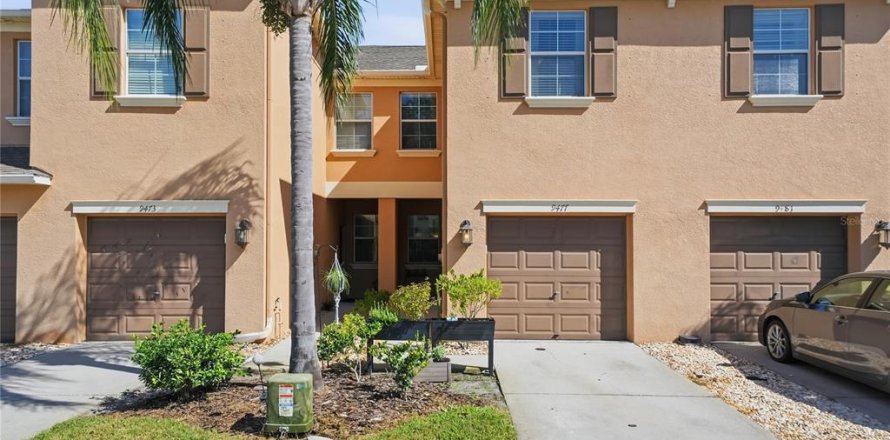 Adosado en Trinity, Florida 3 dormitorios, 186.73 m2 № 2298409