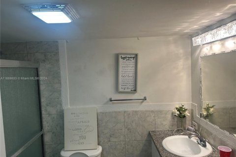 Купить кондоминиум в Майами, Флорида 2 спальни, 122.17м2, № 1874358 - фото 7