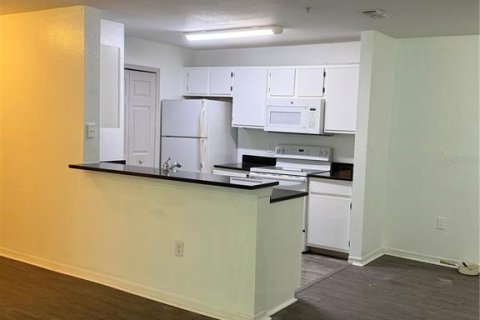 Condo in Orlando, Florida, 3 bedrooms  № 1885467 - photo 19