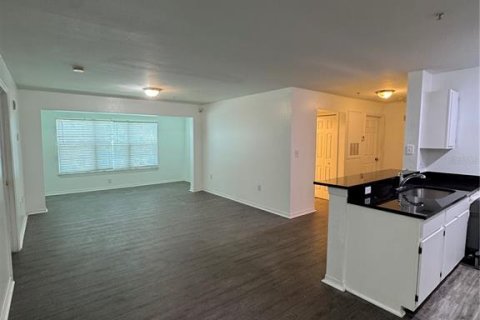 Condo in Orlando, Florida, 3 bedrooms  № 1885467 - photo 23