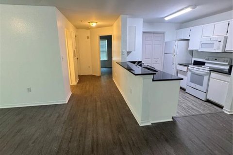 Condo in Orlando, Florida, 3 bedrooms  № 1885467 - photo 12