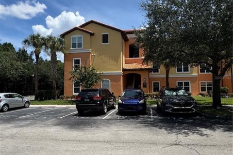Condo in Orlando, Florida, 3 bedrooms  № 1885467 - photo 1