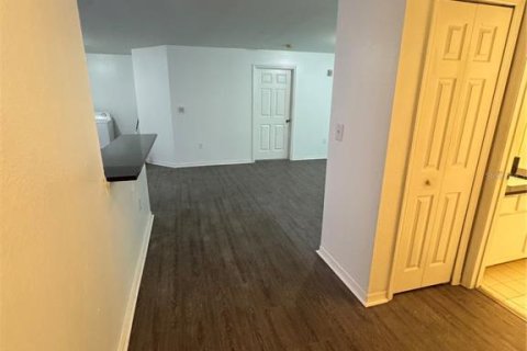 Condo in Orlando, Florida, 3 bedrooms  № 1885467 - photo 8