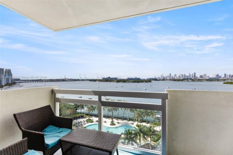 Copropriété à vendre à Miami Beach, Floride: 2 chambres, 101.08 m2 № 1945592 - photo 12