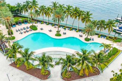 Copropriété à vendre à Miami Beach, Floride: 2 chambres, 101.08 m2 № 1945592 - photo 18