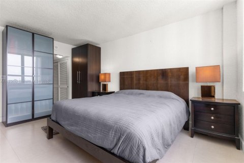 Copropriété à vendre à Miami Beach, Floride: 2 chambres, 101.08 m2 № 1945592 - photo 8