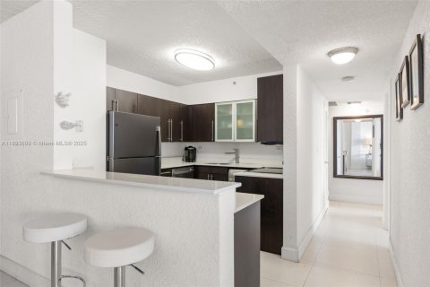 Copropriété à vendre à Miami Beach, Floride: 2 chambres, 101.08 m2 № 1945592 - photo 5