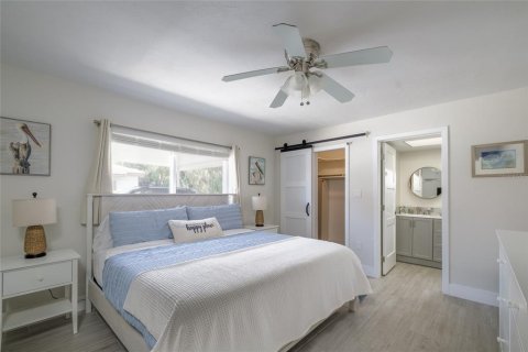 Villa ou maison à vendre à Sarasota, Floride: 2 chambres, 108.23 m2 № 2228211 - photo 25