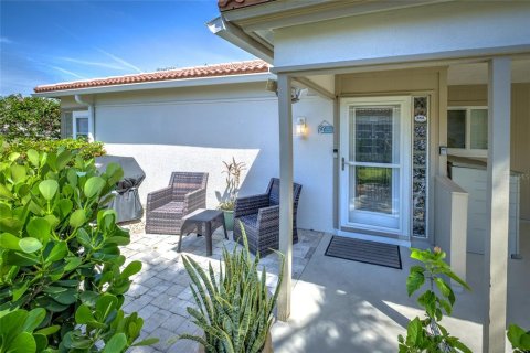Villa ou maison à vendre à Sarasota, Floride: 2 chambres, 108.23 m2 № 2228211 - photo 6