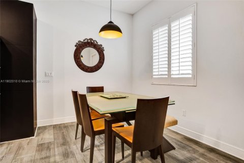 Touwnhouse à vendre à Lake Worth, Floride: 3 chambres, 155.89 m2 № 1955283 - photo 11