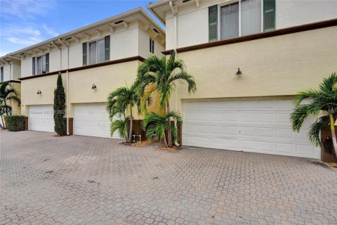 Touwnhouse à vendre à Lake Worth, Floride: 3 chambres, 155.89 m2 № 1955283 - photo 3
