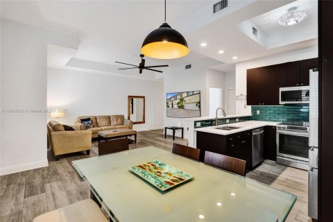 Touwnhouse à vendre à Lake Worth, Floride: 3 chambres, 155.89 m2 № 1955283 - photo 22