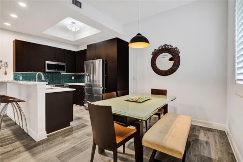 Touwnhouse à vendre à Lake Worth, Floride: 3 chambres, 155.89 m2 № 1955283 - photo 12