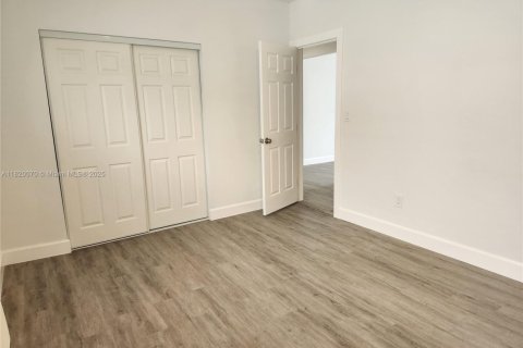 Condominio en venta en Miami Beach, Florida, 1 dormitorio, 63.17 m2 № 1783972 - foto 12