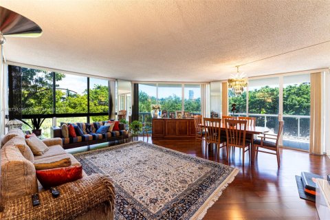 Condominio en venta en Aventura, Florida, 3 dormitorios, 173.73 m2 № 1923072 - foto 11