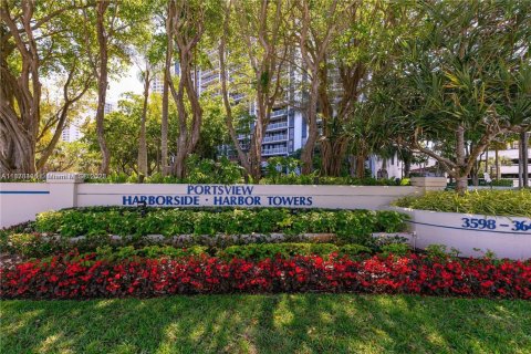 Condominio en venta en Aventura, Florida, 3 dormitorios, 173.73 m2 № 1923072 - foto 1