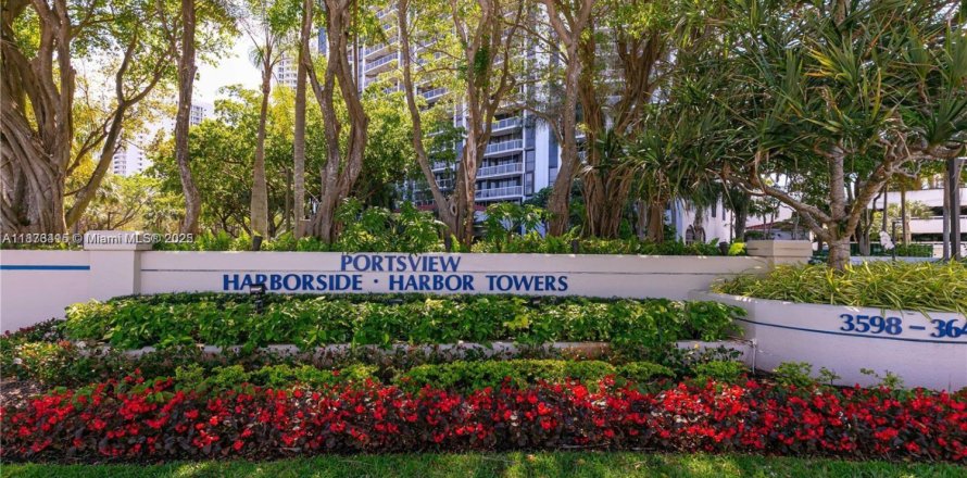 Condominio en Aventura, Florida, 3 dormitorios  № 1923072