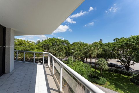 Condominio en venta en Aventura, Florida, 3 dormitorios, 173.73 m2 № 1923072 - foto 5