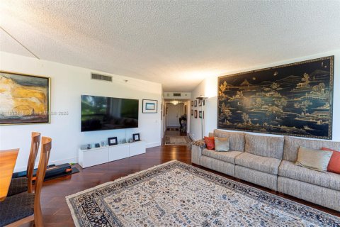 Condominio en venta en Aventura, Florida, 3 dormitorios, 173.73 m2 № 1923072 - foto 10