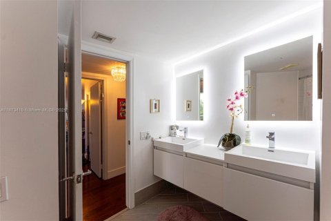 Condominio en venta en Aventura, Florida, 3 dormitorios, 173.73 m2 № 1923072 - foto 19