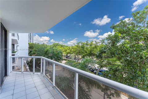 Condominio en venta en Aventura, Florida, 3 dormitorios, 173.73 m2 № 1923072 - foto 17